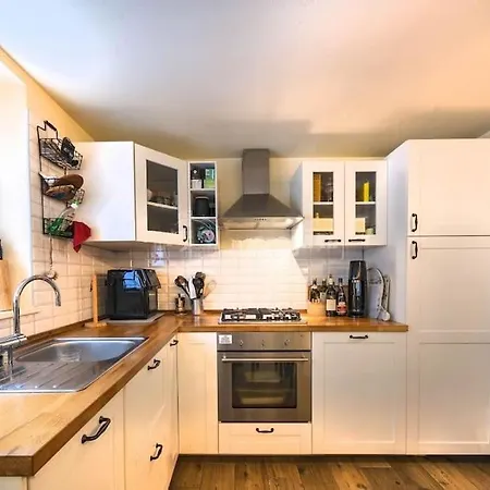 Garibaldi 7 アパート ヴェローナ