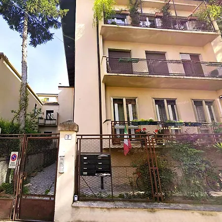 Garibaldi 7 *