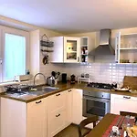 Appartement Garibaldi 7 *