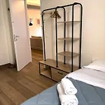 Garibaldi 7 *